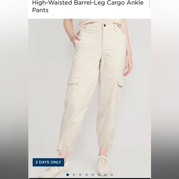 Old Navy Pants - NWT Old Navy High-Waisted Barrel-Leg Cargo Ankle Pants